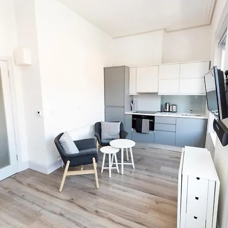 Stunning 1 Bedroom Studio In Heart Of Rathmines * 더블린